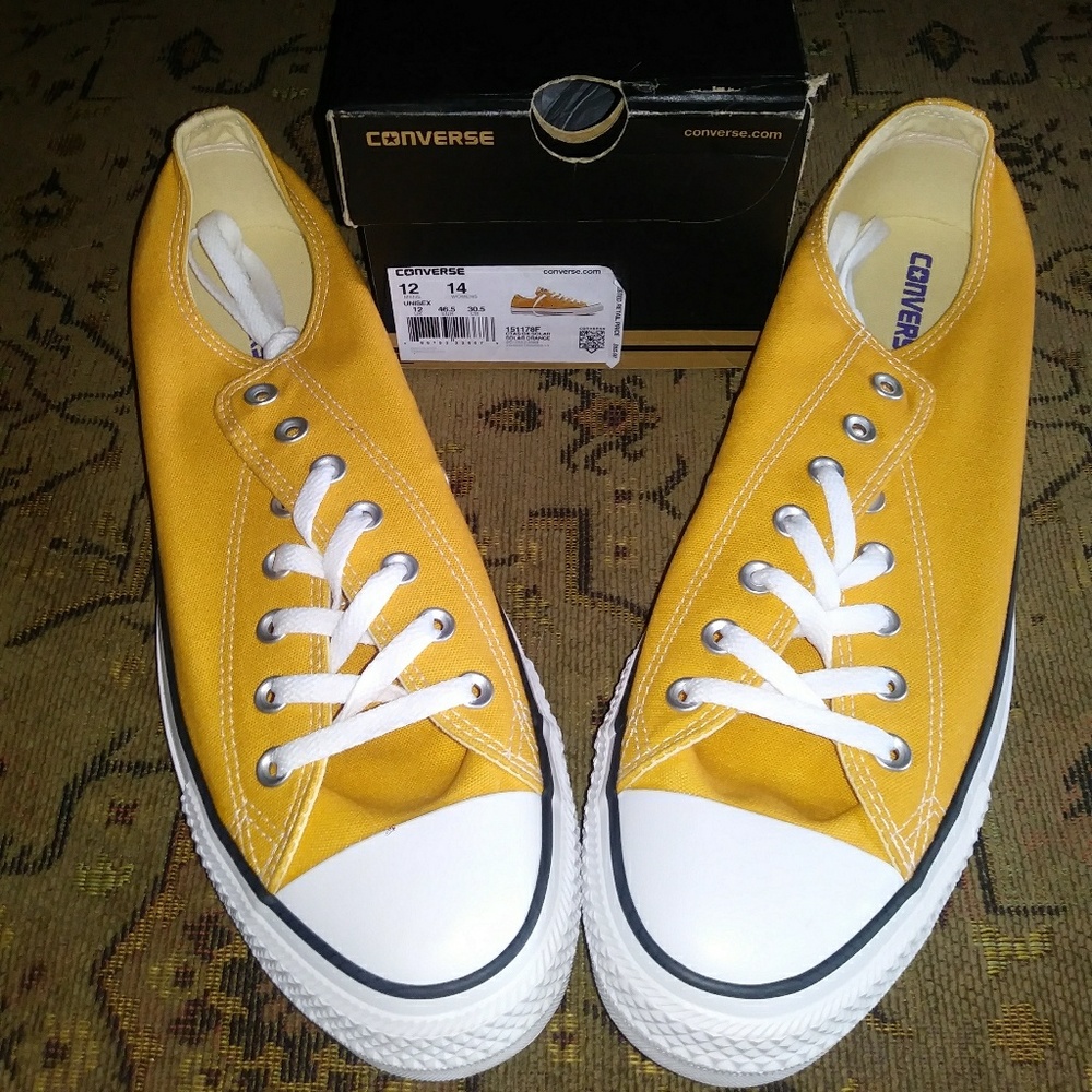 Converse low top sneakers men's 12